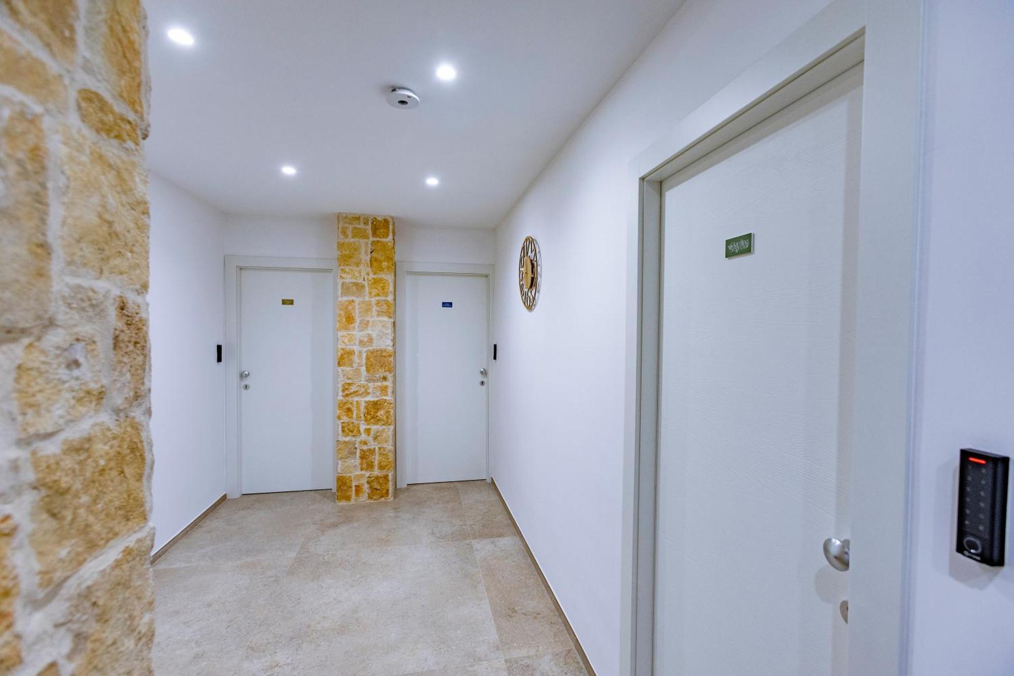 Urban Oasis Hotel Bari Exterior photo